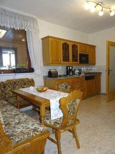 Etagenwohnung Auma-Weidatal Auma - 4 Zimmer, 105 m&sup2;, 450&euro; | Angebot:25688133