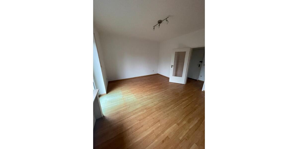 Wohnen auf Zeit Lingen (Ems) Damaschke - 5 Zimmer, 160 m&sup2;, 380&euro; | Angebot:16828875