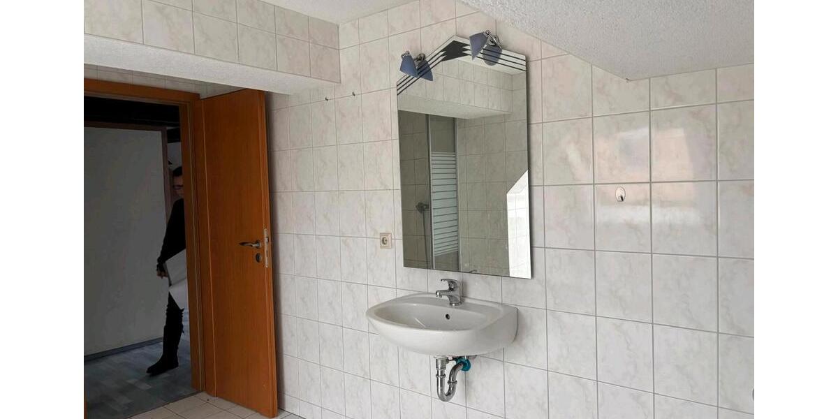 Dachgeschoßwohnung Staßfurt - 2 Zimmer, 47 m&sup2;, 406&euro; | Angebot:26669907