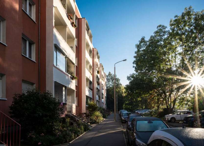 Wohnung zum Mieten in Halle (Saale) 350 € 57.31 m² 3 zimmer