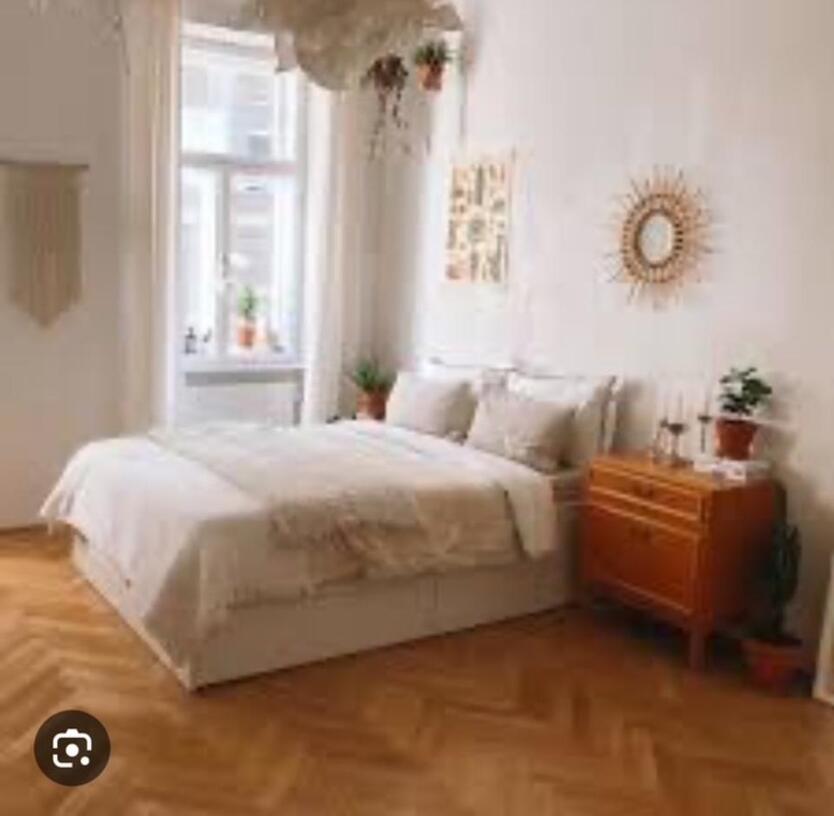 Wunderschönes Altbau WG-Zimmer in Offenbach Zentrum