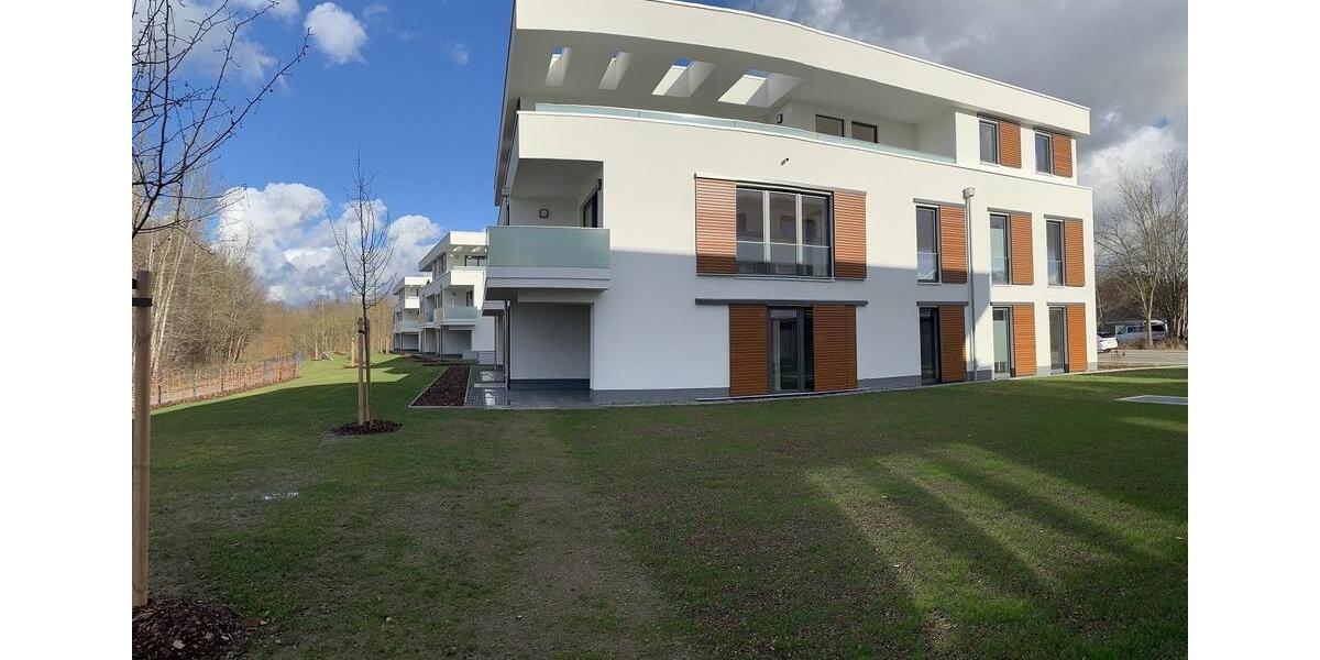 Erdgeschoßwohnung Döbeln - 4 Zimmer, 125 m&sup2;, 1.251&euro; | Angebot:23873141