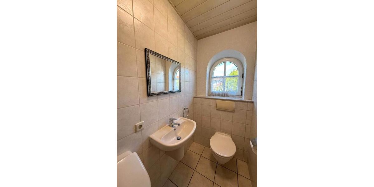 Erdgeschoßwohnung Steinwenden - 4 Zimmer, 150 m&sup2;, 1.450&euro; | Angebot:26592174