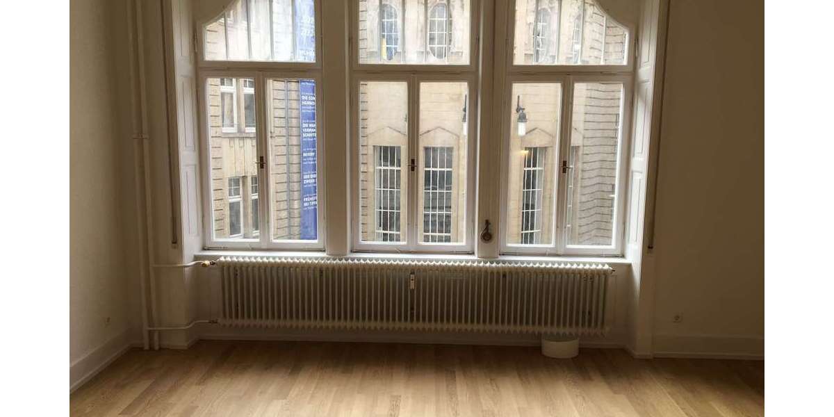 Etagenwohnung Stuttgart - 4 Zimmer, 132 m&sup2;, 2.020&euro; | Angebot:27235082