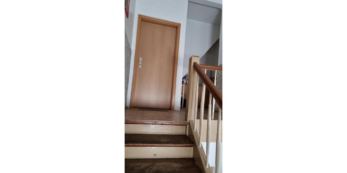 Etagenwohnung Ludwigshafen am Rhein Mundenheim - 3 Zimmer, 100 m&sup2;, 1.000&euro; | Angebot:25126474