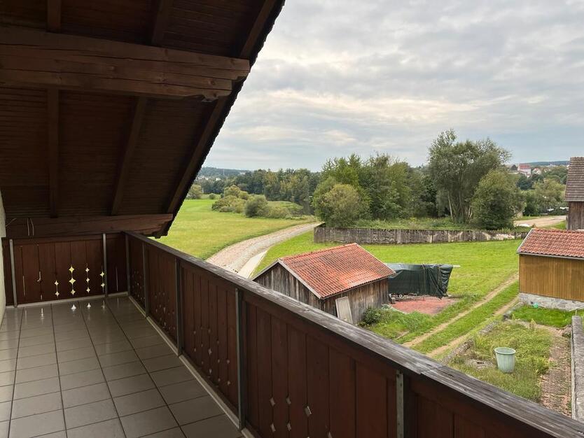Gepflegte 4-Zimmer Wohnung im Obergeschoss in Roding-Mitterdorf