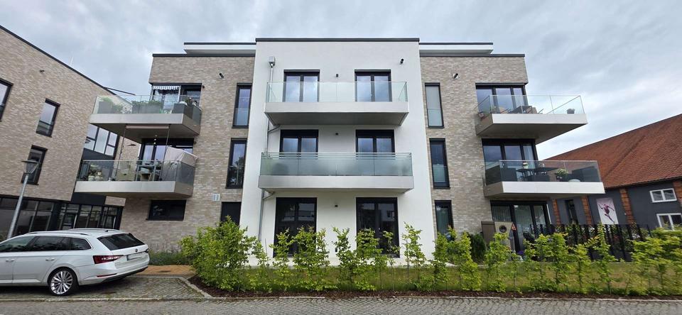 Erdgeschoßwohnung Ludwigslust - 2 Zimmer, 68 m&sup2;, 820&euro; | Angebot:23785562