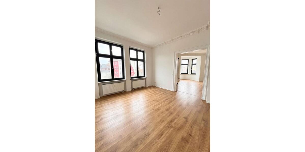 Dachgeschoßwohnung Magdeburg - 4 Zimmer, 134 m&sup2;, 1.229&euro; | Angebot:25510421