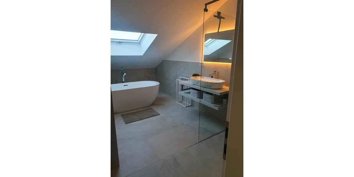 Dachgeschoßwohnung Bad Essen - 4 Zimmer, 125 m&sup2;, 1.300&euro; | Angebot:24681903