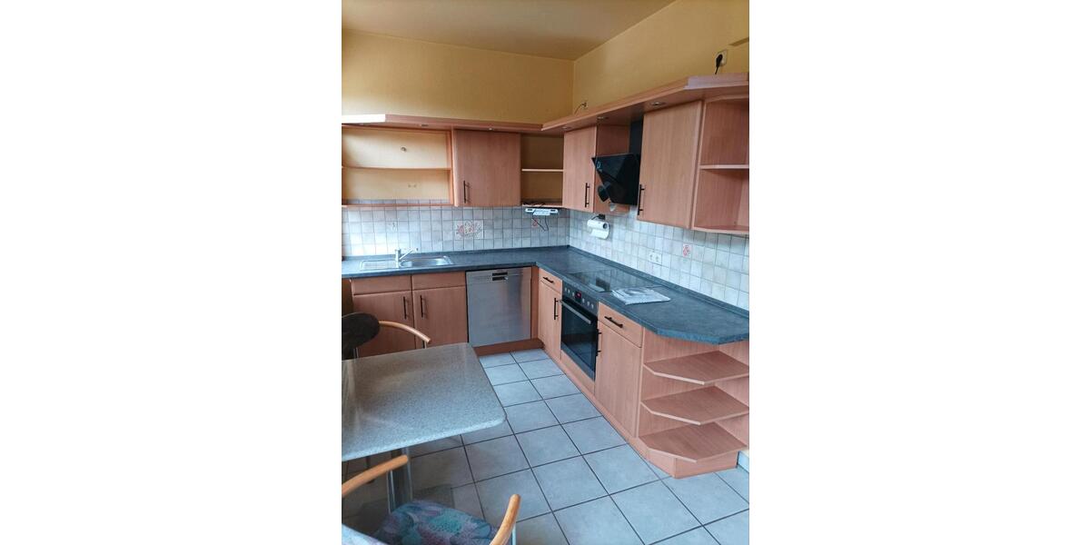 Etagenwohnung Eisfeld - 3 Zimmer, 105 m&sup2;, 625&euro; | Angebot:26185624