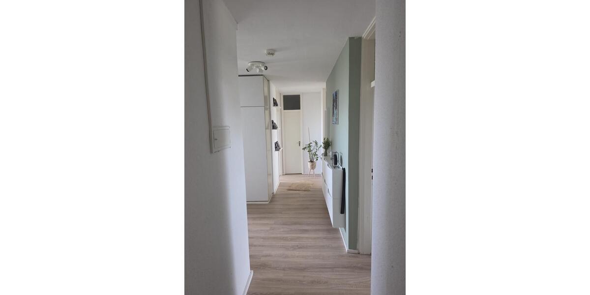 Etagenwohnung Nürnberg Hasenbuck - 3 Zimmer, 74 m&sup2;, 1.200&euro; | Angebot:26706076