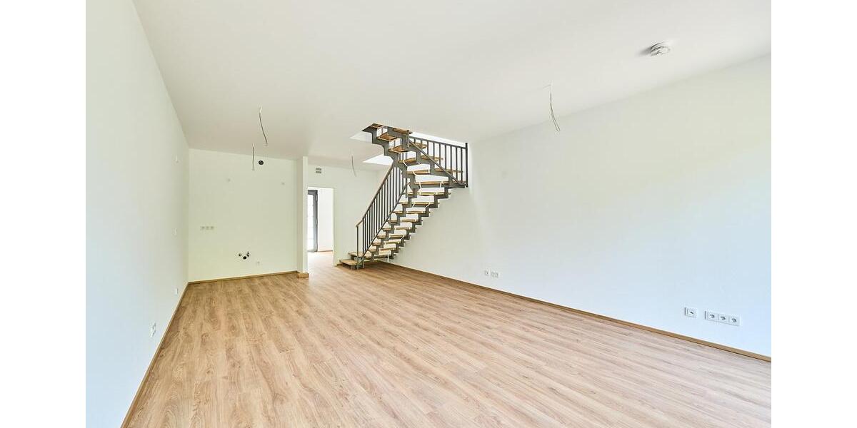Maisonettenwohnung Coburg - 3 Zimmer, 97 m&sup2;, 1.310&euro; | Angebot:21296321