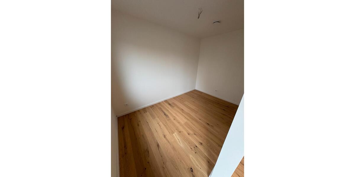 Erdgeschoßwohnung Hiddenhausen - 1 Zimmer, 119 m&sup2;, 1.834&euro; | Angebot:24818934