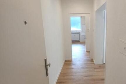 Haus Selb - 6 Zimmer, 120 m&sup2;, 1.100&euro; | Angebot:24688892