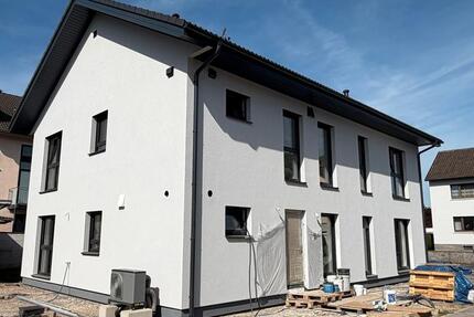 Wohnung Friedewald - 4 Zimmer, 97 m&sup2;, 1.650&euro; | Angebot:26429898