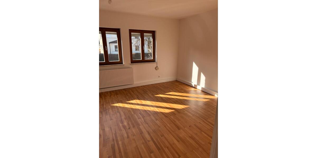Etagenwohnung Pfarrkirchen - 4 Zimmer, 92 m&sup2;, 950&euro; | Angebot:25310533