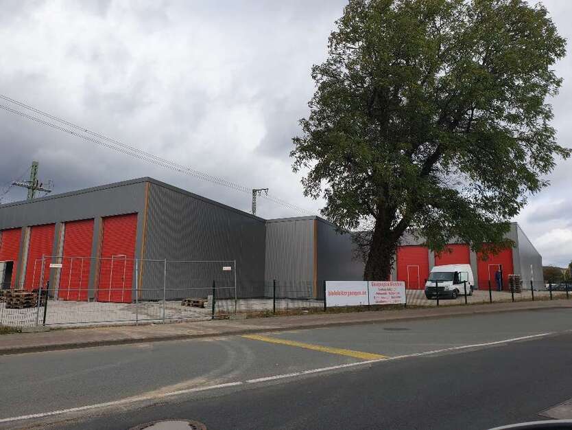 Halle in Bielefeld 245 € 32 m² zimmer