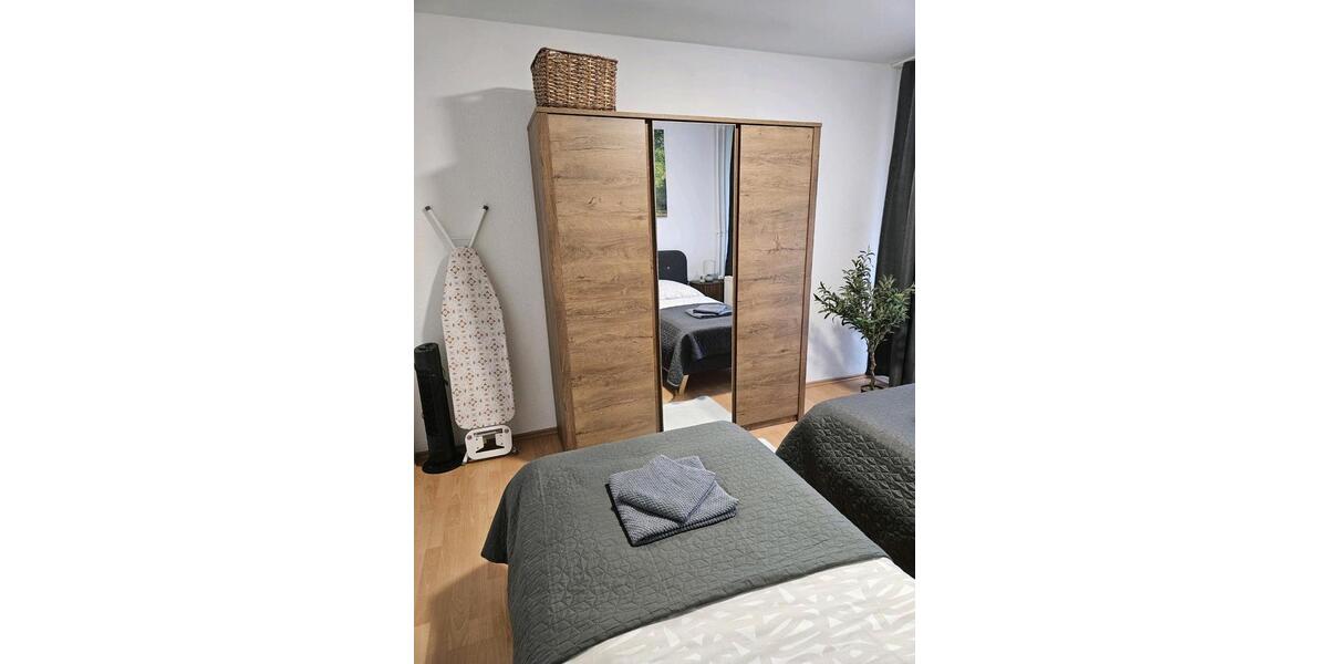 Etagenwohnung Köln Kalk - 3 Zimmer, 70 m&sup2;, 2.000&euro; | Angebot:26498573