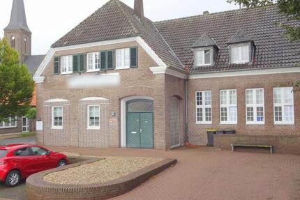 Gewerbeobjekt Bedburg-Hau Hau - 2.500&euro; | Angebot:23251557