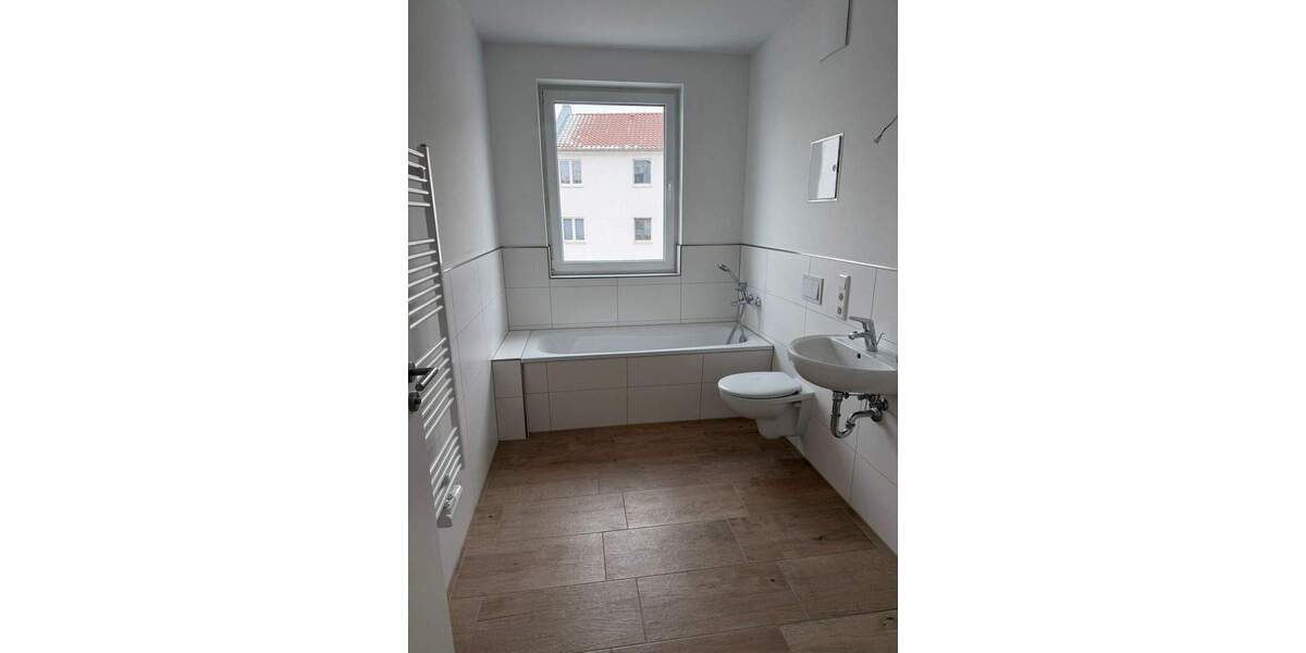 Etagenwohnung Greifswald Fettenvorstadt - 4 Zimmer, 101 m&sup2;, 1.100&euro; | Angebot:25107498