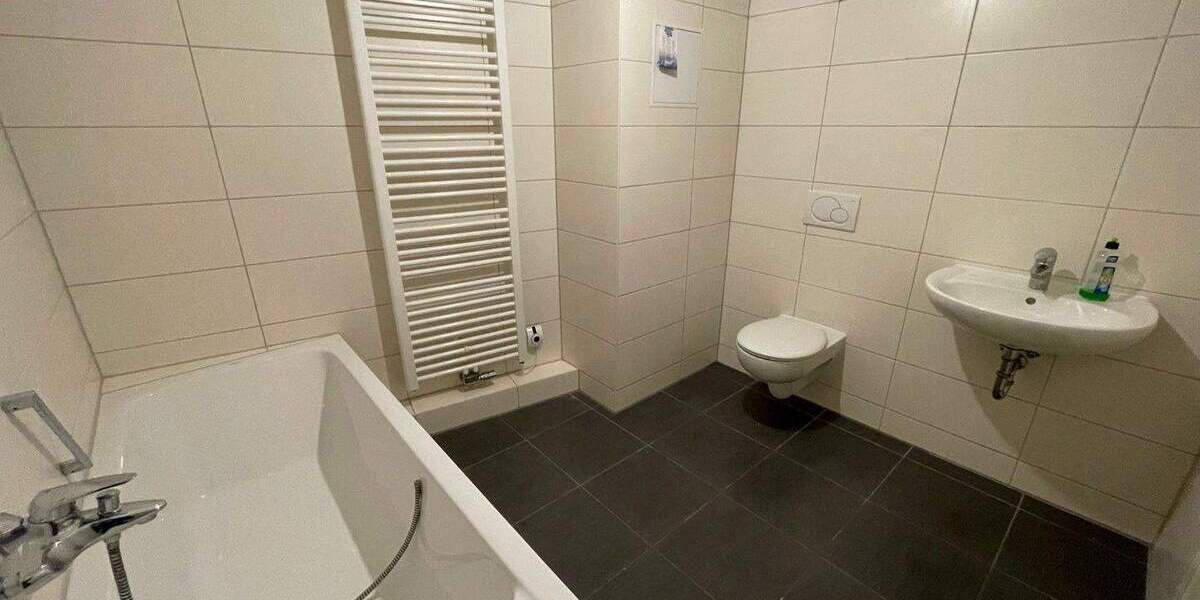 Etagenwohnung Limbach-Oberfrohna Oberfrohna - 2 Zimmer, 48 m&sup2;, 290&euro; | Angebot:24823873