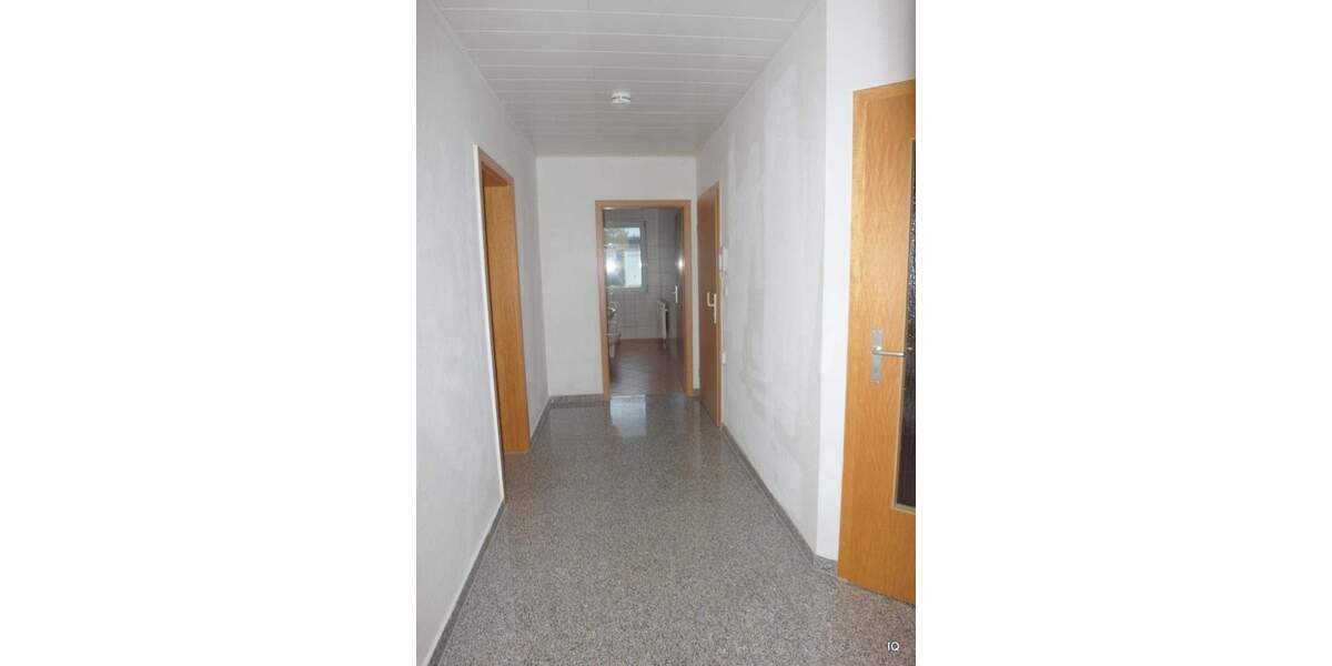 Ruhige 3-Zimmer-Wohnung mit Terrasse, separater Küche und Laminatboden am Rande von Königsbrück 3 zimmer