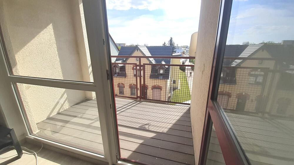 helle Zweiraumwohnung mit Balkon und Personenaufzug - Etagenwohnung Hermsdorf | Angebot:26074110