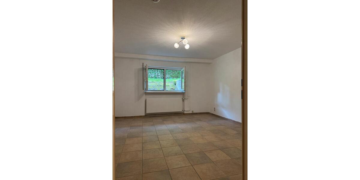 Etagenwohnung Karlsruhe - 2 Zimmer, 60 m&sup2;, 600&euro; | Angebot:26001338