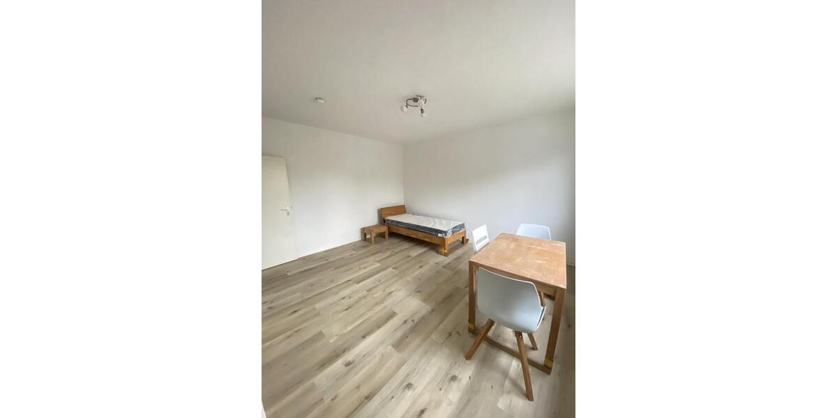 Helle, gut geschnittene 1-Zimmer-Wohnung mit Pantryküche 1 zimmer