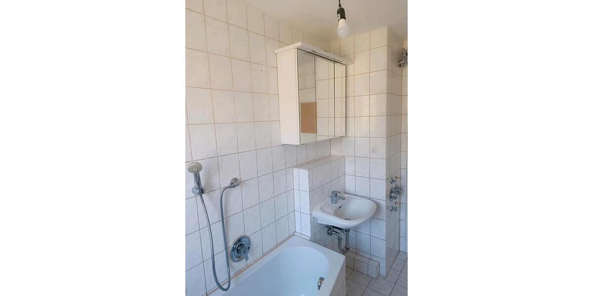 Etagenwohnung Teutschenthal - 3 Zimmer, 60 m&sup2;, 528&euro; | Angebot:25882969