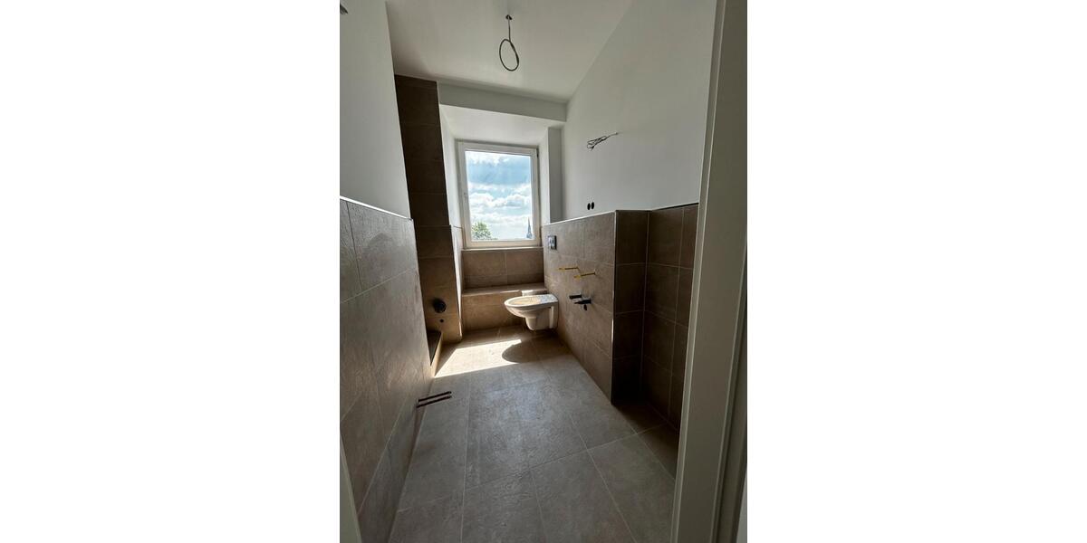 Etagenwohnung Wermelskirchen - 6 Zimmer, 110 m&sup2;, 950&euro; | Angebot:26548367