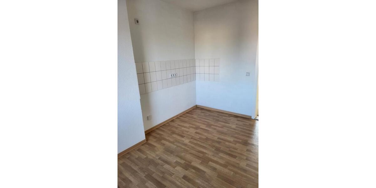 Dachgeschoßwohnung Radeberg - 3 Zimmer, 78 m&sup2;, 470&euro; | Angebot:26635777