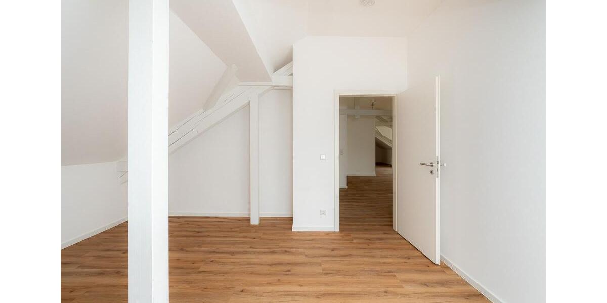 Exklusives Penthouse im denkmalgeschützten Lahmann-Sanatorium. 4 zimmer