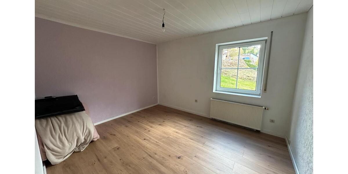 Etagenwohnung Siegen Eiserfeld - 3 Zimmer, 97 m&sup2;, 970&euro; | Angebot:26647382
