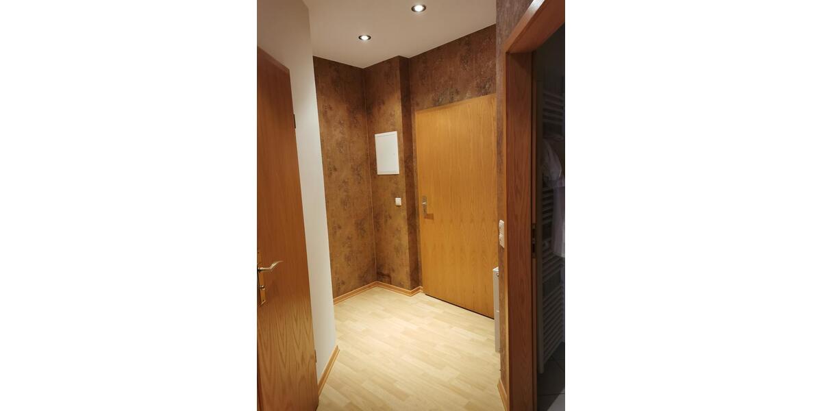 Etagenwohnung Sangerhausen - 2 Zimmer, 65 m&sup2;, 400&euro; | Angebot:26481151