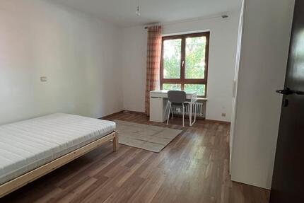 Wohnen auf Zeit Augsburg Antonsviertel - 3 Zimmer, 15 m&sup2;, 630&euro; | Angebot:26640792