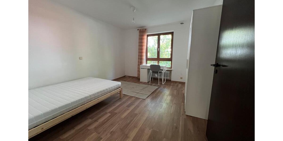 Wohnen auf Zeit Augsburg Antonsviertel - 3 Zimmer, 15 m&sup2;, 630&euro; | Angebot:26640792
