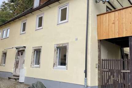 Haus Tharandt - 7 Zimmer, 200 m&sup2;, 1.500&euro; | Angebot:26186257