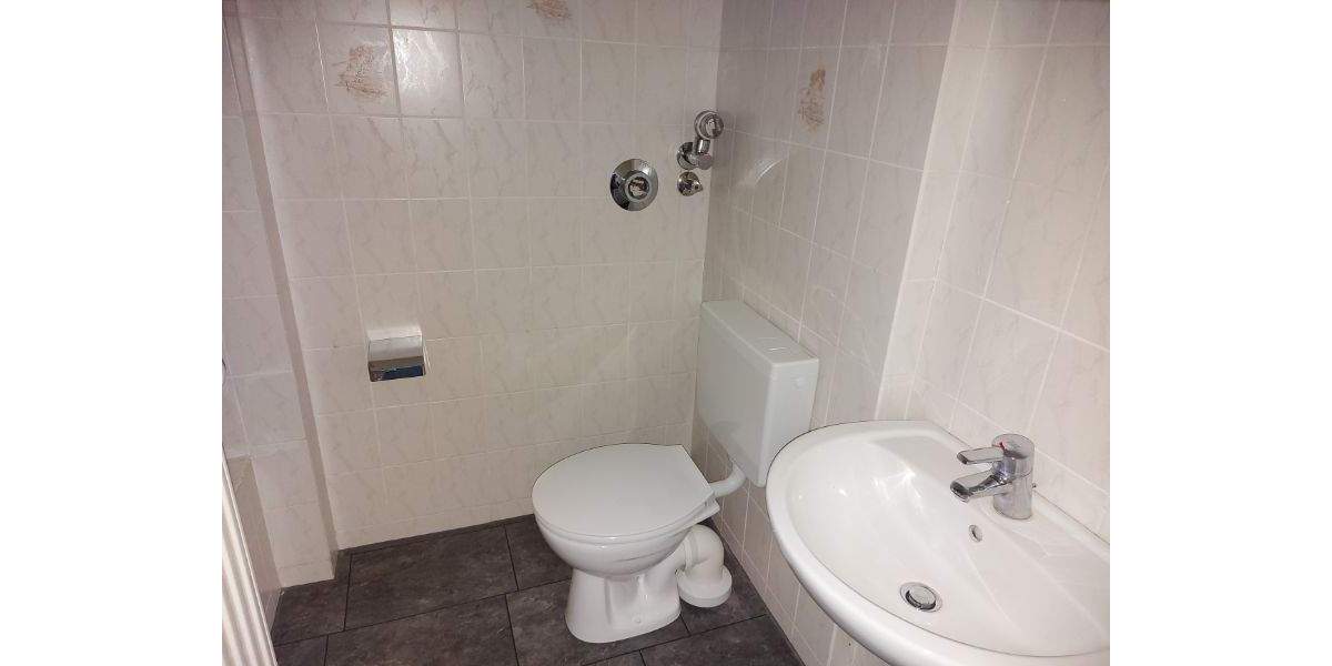 Etagenwohnung Bremerhaven Lehe - 3 Zimmer, 89 m&sup2;, 570&euro; | Angebot:25699021