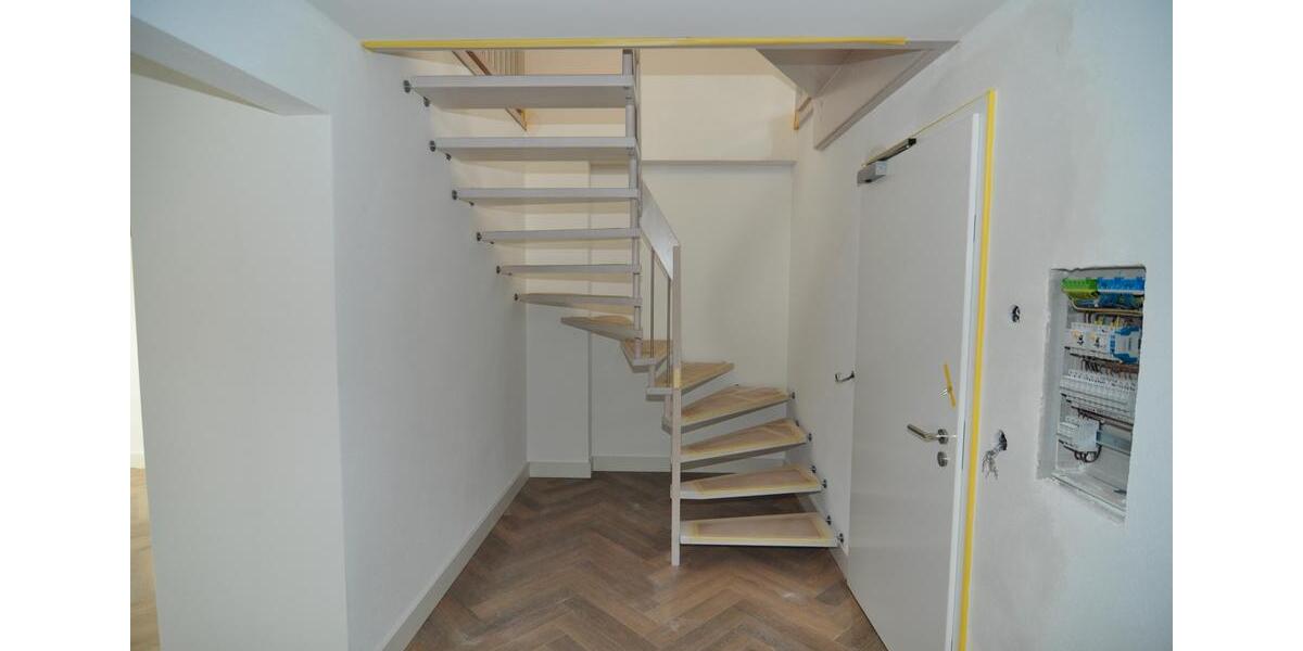 *Helle, moderne 5 Zimmer Maisonette im 3.OGDG- Zentrum von Plauen -Lift und mit großem Balkon, EBK* 5 zimmer