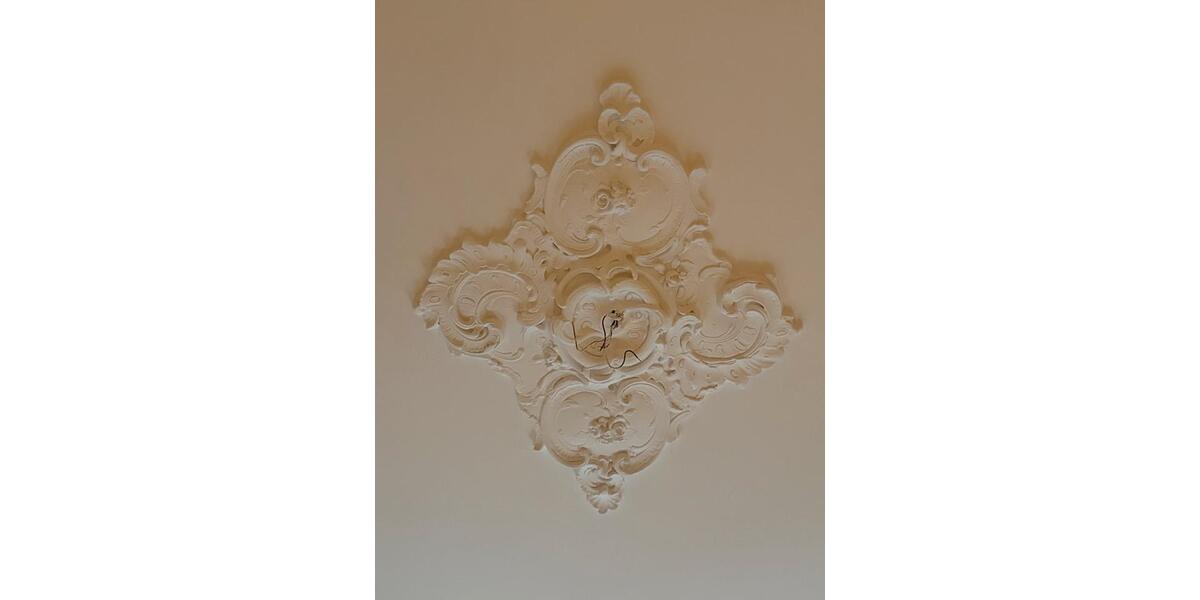 Hochparterre Wiesbaden Klarenthal - 4 Zimmer, 132 m&sup2;, 1.980&euro; | Angebot:25045916