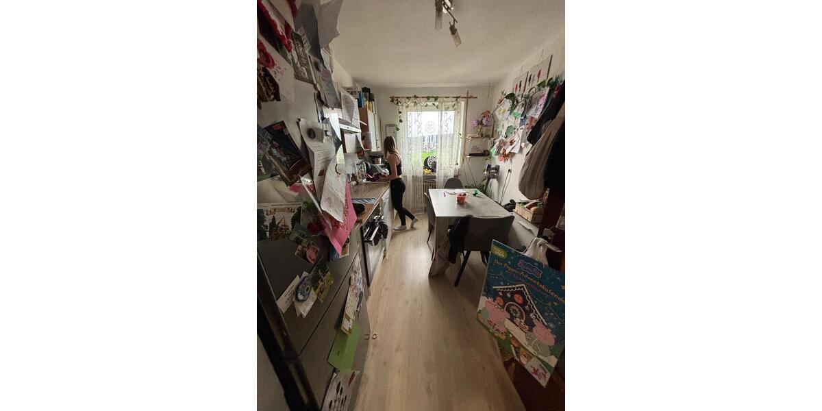 Wunderschöne Wohnung mit Balkon und tollem Ausblick! 3.5 zimmer