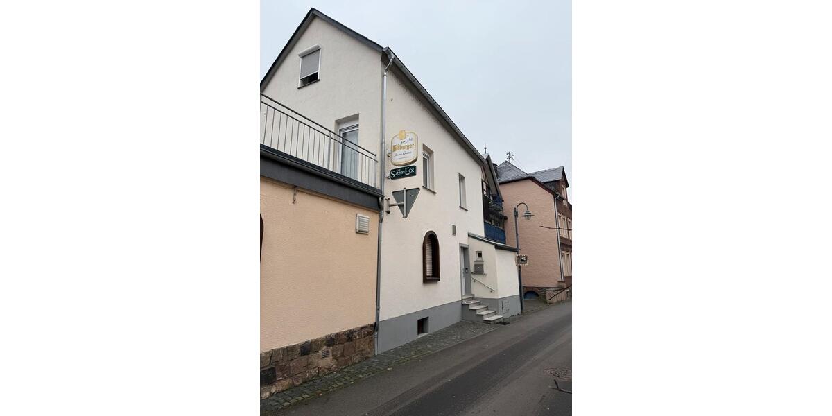 Etagenwohnung Bullay - 3 Zimmer, 90 m&sup2;, 1.080&euro; | Angebot:24747991