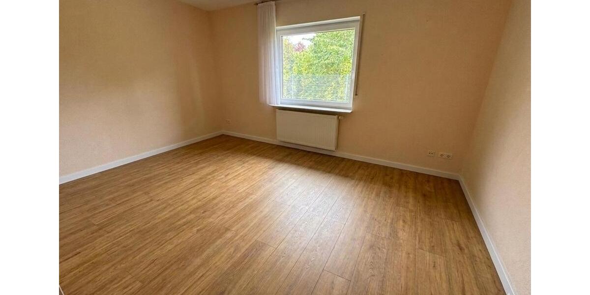 Bungalow Uchte - 6 Zimmer, 160 m&sup2;, 1.300&euro; | Angebot:26653262