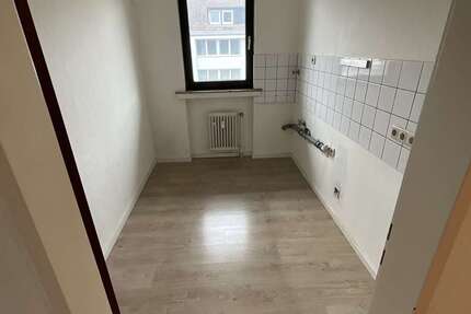 Wohnung zum Mieten in Langenfeld (Rheinland) 615 € 68 m² 3 zimmer
