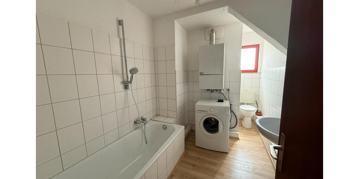 Dachgeschoßwohnung Holzminden - 2.5 Zimmer, 70 m&sup2;, 540&euro; | Angebot:26639386