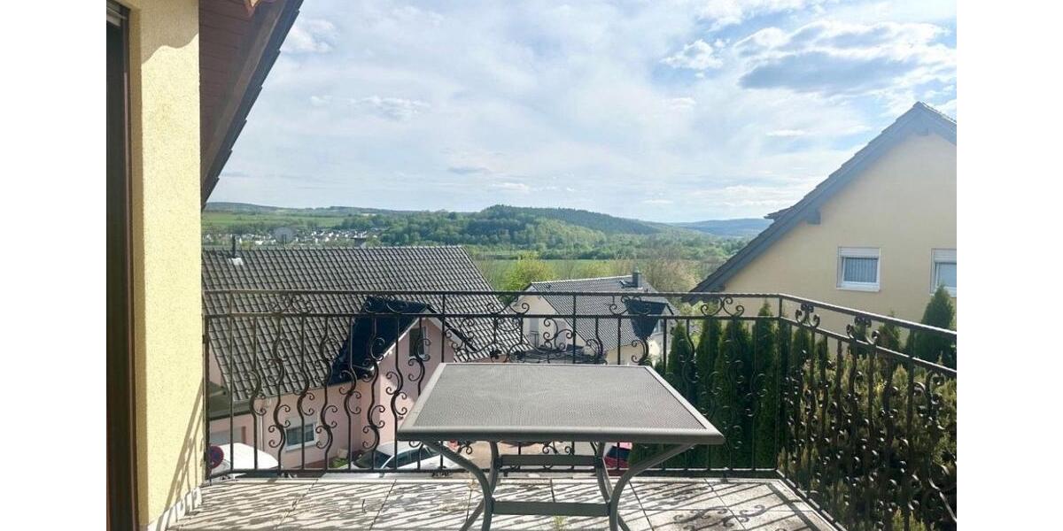 Etagenwohnung Wächtersbach - 4 Zimmer, 95 m&sup2;, 950&euro; | Angebot:24733672