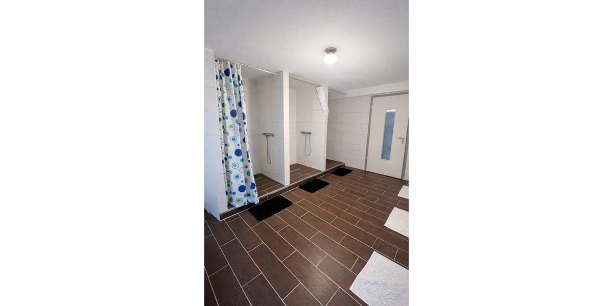 Etagenwohnung Rothenburg ob der Tauber - 5 Zimmer, 220 m&sup2;, 70&euro; | Angebot:25962944