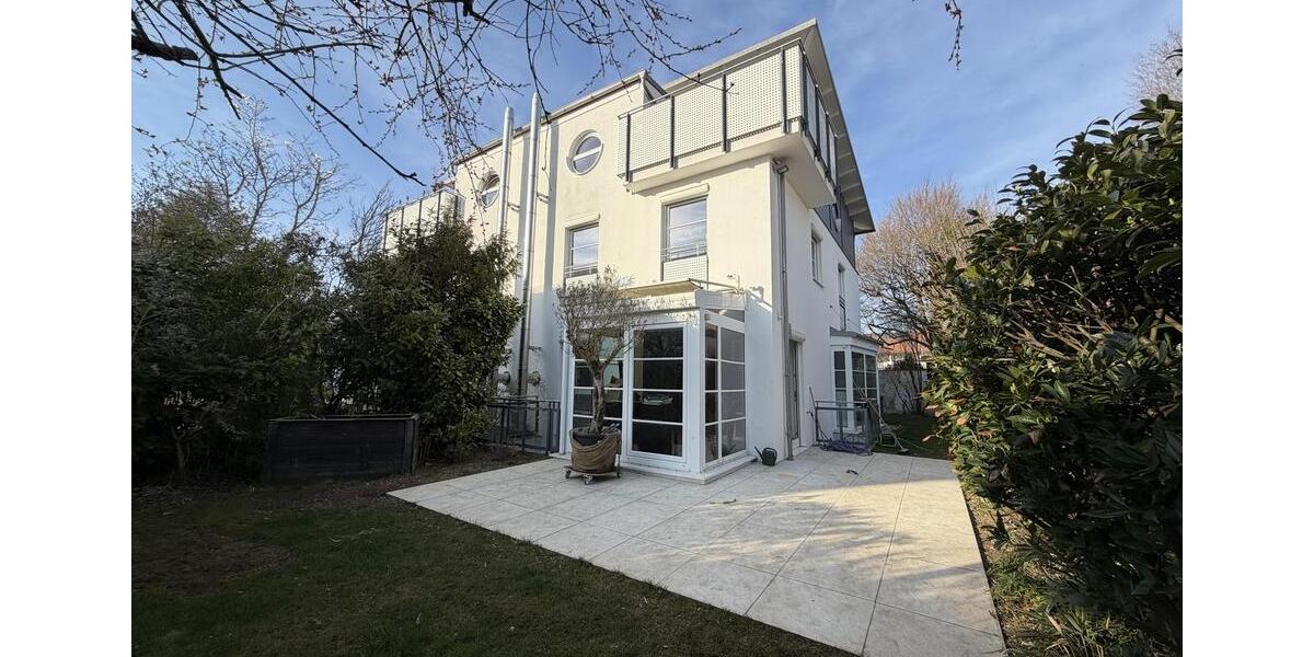 Doppelhaushälfte Gräfelfing - 6 Zimmer, 180 m&sup2;, 3.500&euro; | Angebot:25876664