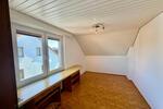 Dachgeschoßwohnung Langensendelbach - 3 Zimmer, 77 m&sup2;, 750&euro; | Angebot:26025723